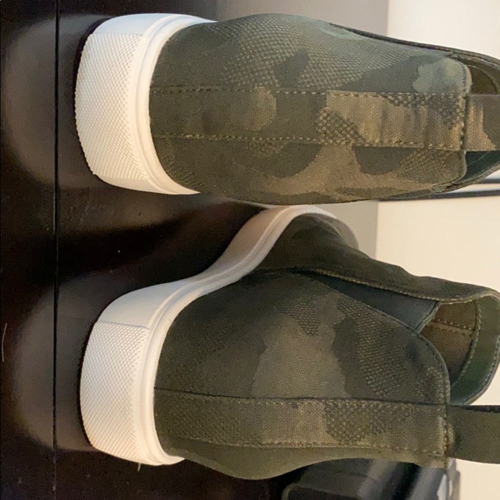 Steve Madden Army Green Sneakers - Picture 3 of 5